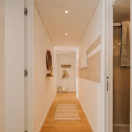 Circeo - 2 Bedrooms And Balcony In Alvalade