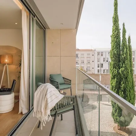 Apartmán Circeo - 2 Bedrooms And Balcony In Alvalade *